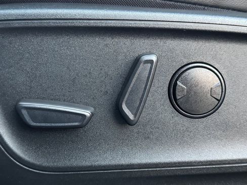 Used 2022 Ford Escape Titanium w/ Class II Trailer Tow Package image 16