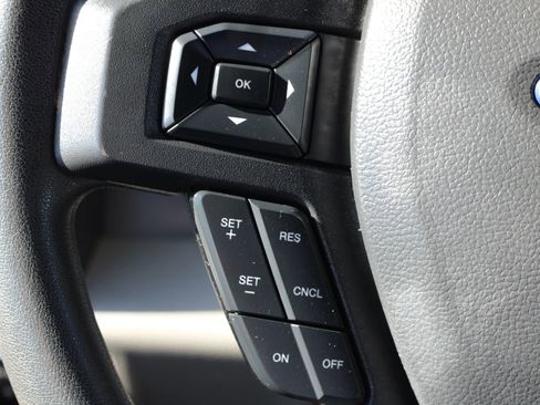 Used 2022 Ford F250 XLT w/ Black Appearance Package image 16