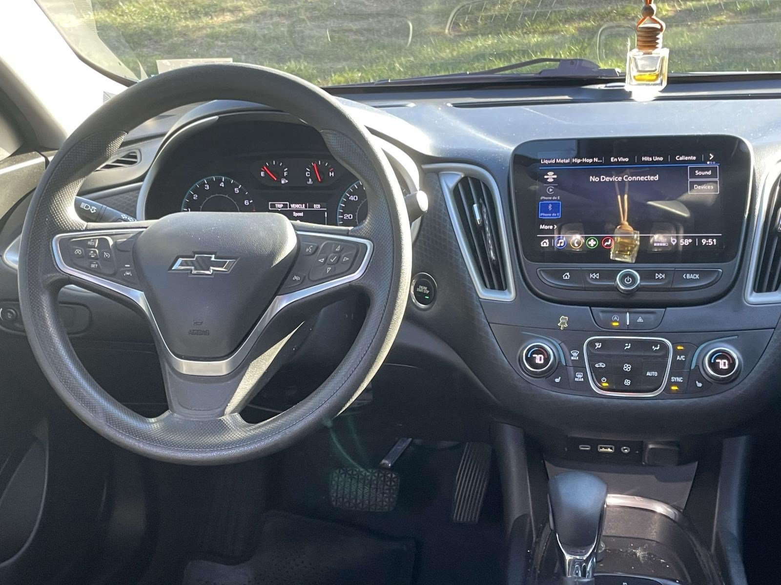 Used 2023 Chevrolet Malibu LT FWD image 12