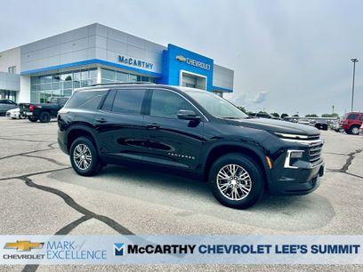 New 2025 Chevrolet Traverse LT w/ LPO, Floor Liner Package