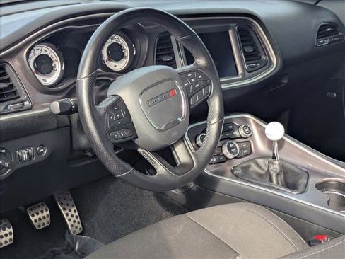 Used 2022 Dodge Challenger R/T Scat Pack w/ T/A Package image 9