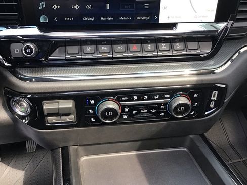 Used 2026 Chevrolet Silverado 2500 ZR2 w/ LPO, Dark Essentials Package AWD/4WD image 28