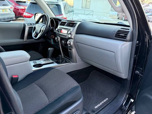 Used 2011 Toyota 4Runner SR5 Premium Sport Utility 4D w/ Convenience Pkg AWD/4WD image 33