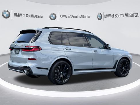 Used 2026 BMW X7 xDrive40i w/ M Sport Package AWD/4WD image 31