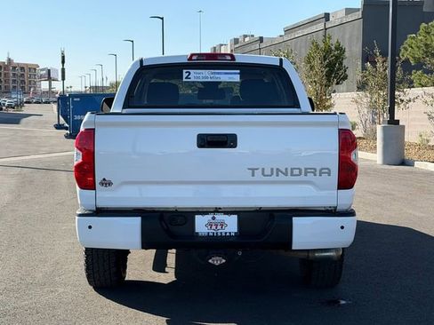 Used 2019 Toyota Tundra SR5 w/ SR5 Convenience Package image 5