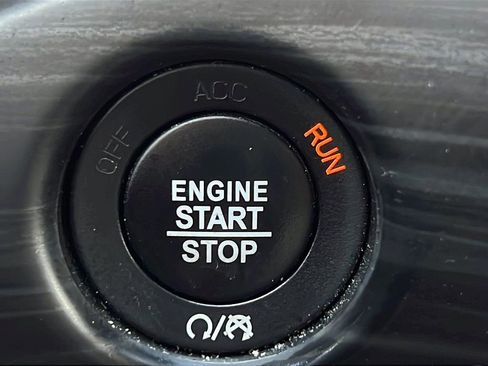 Used 2021 Jeep Grand Cherokee Limited w/ Quick Order Package 28K 80th RWD image 27