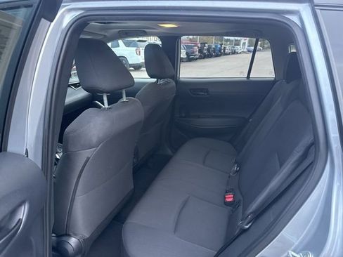 Used 2024 Toyota Corolla Cross LE w/ Moonroof Package image 18