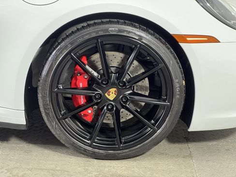 Certified 2022 Porsche 911 Carrera 4S image 13