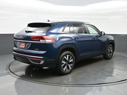 Used 2020 Volkswagen Atlas Cross Sport SE image 8