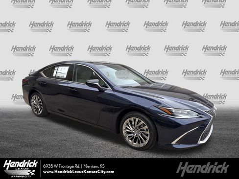 New 2025 Lexus ES 350 Ultra Luxury image 1