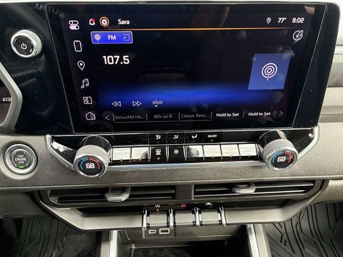 Used 2025 Chevrolet Colorado Trail Boss AWD/4WD image 12