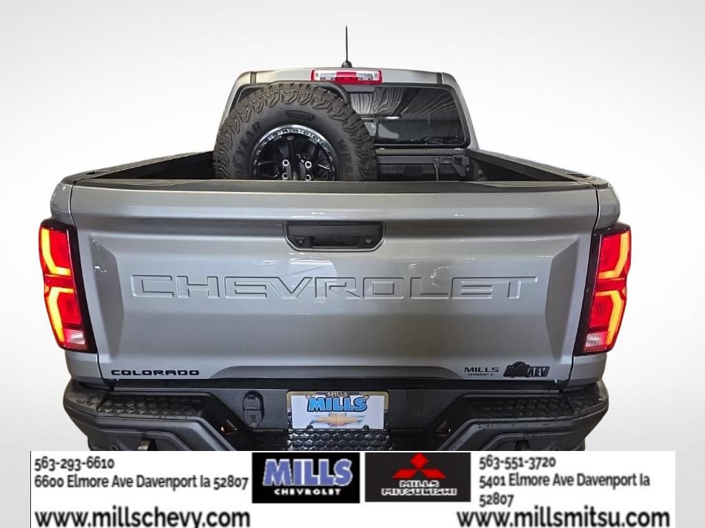 Used 2026 Chevrolet Colorado ZR2 w/ ZR2 Bison Edition AWD/4WD image 4