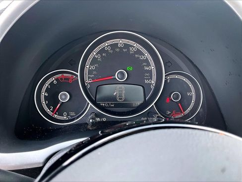 Used 2017 Volkswagen Beetle R-Line SEL FWD image 20