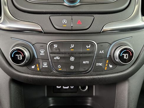 Certified 2024 Chevrolet Equinox LT AWD/4WD image 15