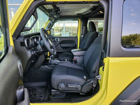 Used 2023 Jeep Wrangler Sport AWD/4WD image 26