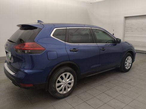 Used 2020 Nissan Rogue S FWD image 10