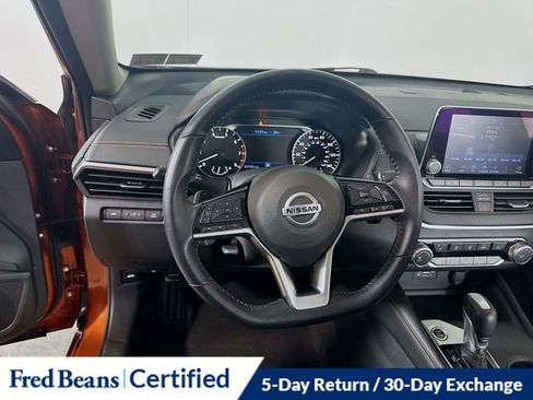 Used 2021 Nissan Altima 2.5 SR w/ SR Premium Package image 20
