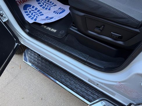 Used 2024 RAM 3500 Big Horn image 44