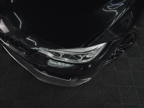 Used 2016 BMW M4 Convertible image 5