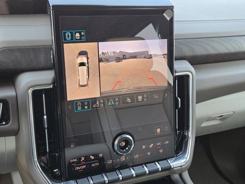 New 2026 GMC Yukon XL Denali w/ Denali Reserve Package image 30