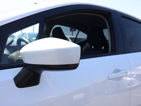 New 2025 Nissan Versa 1.6 SV w/ Trunk Package image 12