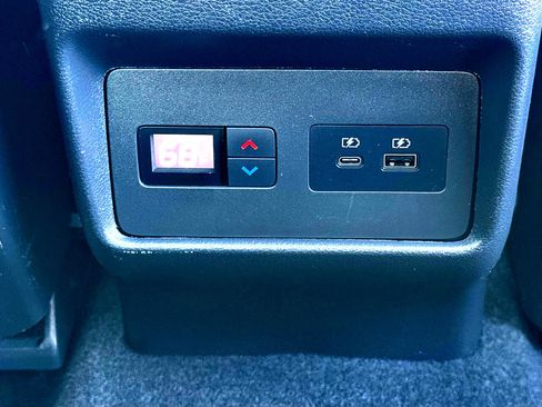 Used 2022 Nissan Rogue SL w/ SL Premium Package image 29