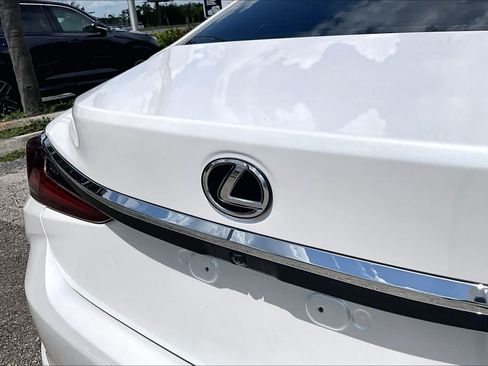 Used 2025 Lexus ES 350 w/ Premium Package FWD image 31