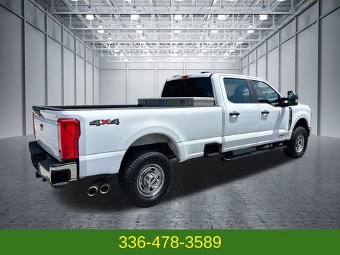 Used 2024 Ford F250 XL AWD/4WD image 5