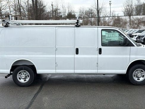 Used 2025 Chevrolet Express 2500 Extended w/ Communications Package RWD image 4