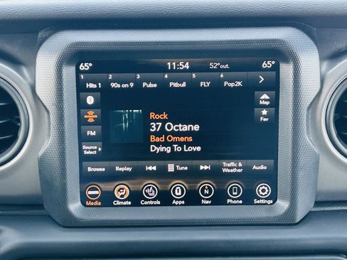 Used 2022 Jeep Wrangler Unlimited Sport image 21