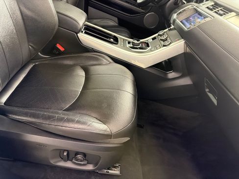 Used 2017 Land Rover Range Rover Evoque SE AWD/4WD image 22