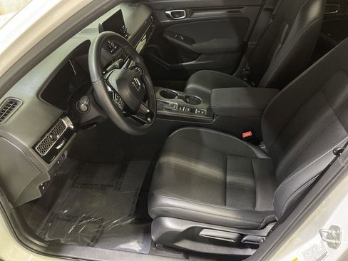 Used 2024 Honda Civic Sport image 11
