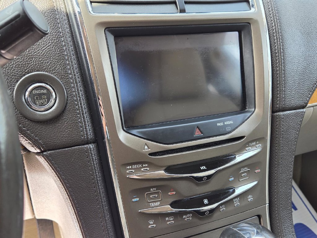 Used 2011 Lincoln MKX 2WD w/ 101A Rapid Spec Order Code image 11