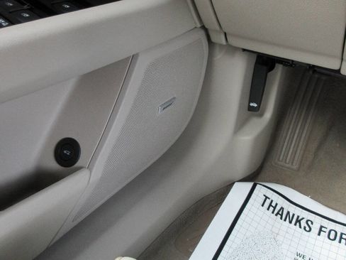 Used 2014 Cadillac XTS image 36