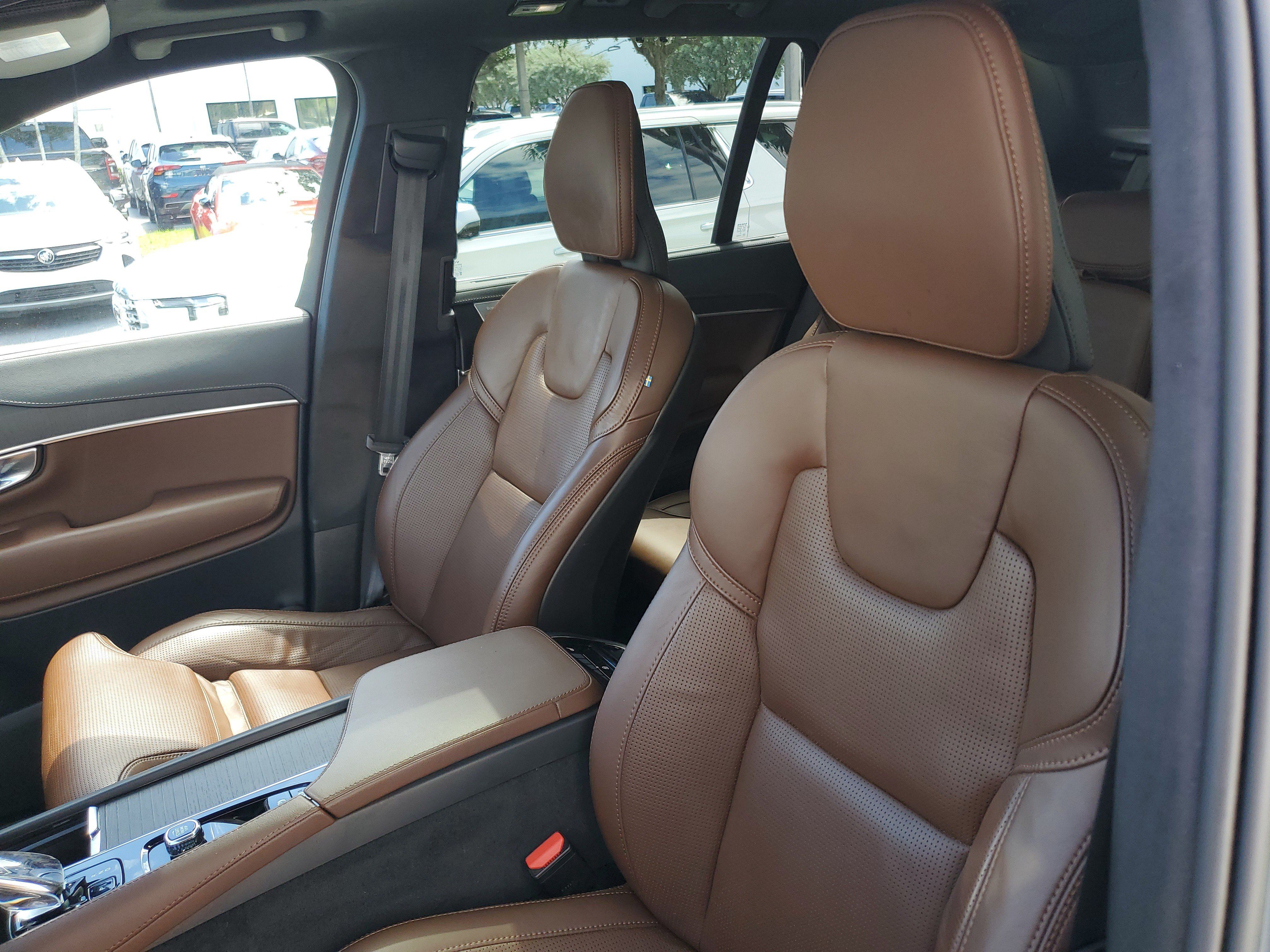 Used 2023 Volvo XC90 T8 Ultimate AWD/4WD image 19
