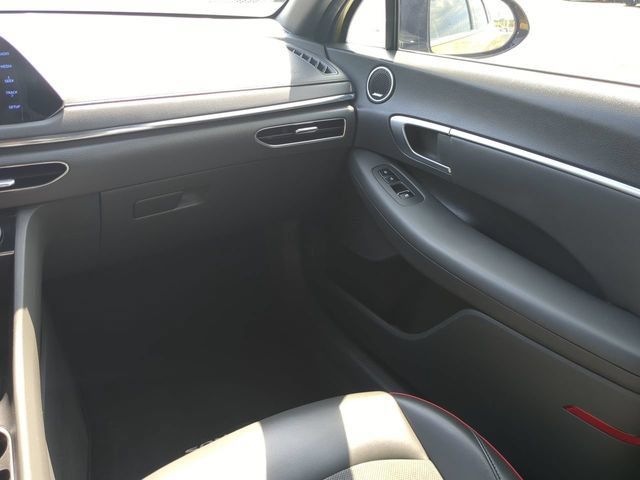 Used 2021 Hyundai Sonata SEL Plus w/ Tech Package FWD image 15