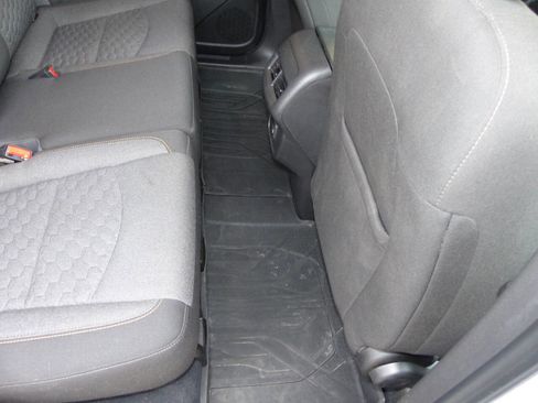 Used 2021 Chevrolet Equinox LT FWD image 37