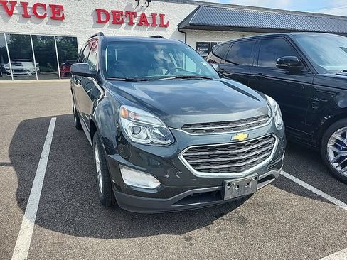 Used 2017 Chevrolet Equinox LT w/ Convenience Package AWD/4WD image 4