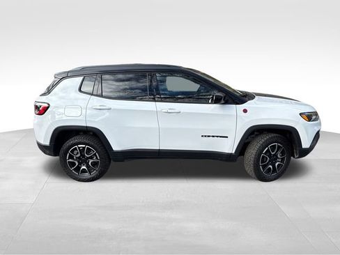 New 2026 Jeep Compass Trailhawk image 8