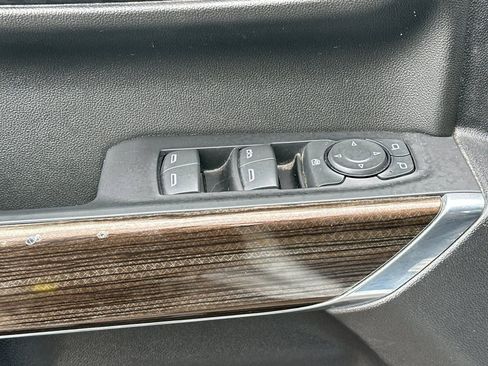 Used 2022 Chevrolet Silverado 1500 LT image 13