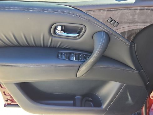 Used 2024 Nissan Armada Platinum w/ Captain's Chairs Package image 15