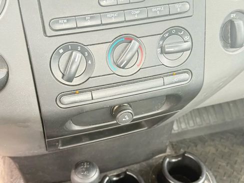 Used 2005 Ford F150 XL image 14