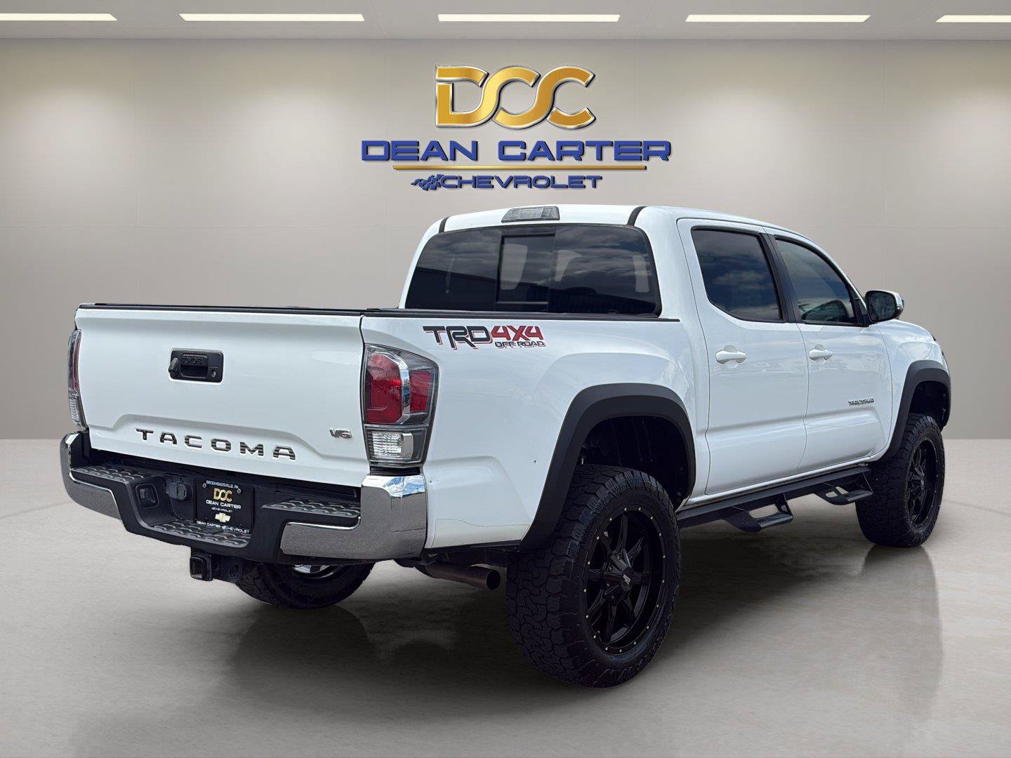 Used 2022 Toyota Tacoma TRD Off-Road AWD/4WD image 5