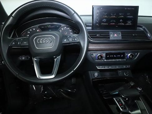 Used 2023 Audi Q5 2.0T Premium w/ Convenience Package AWD/4WD image 29