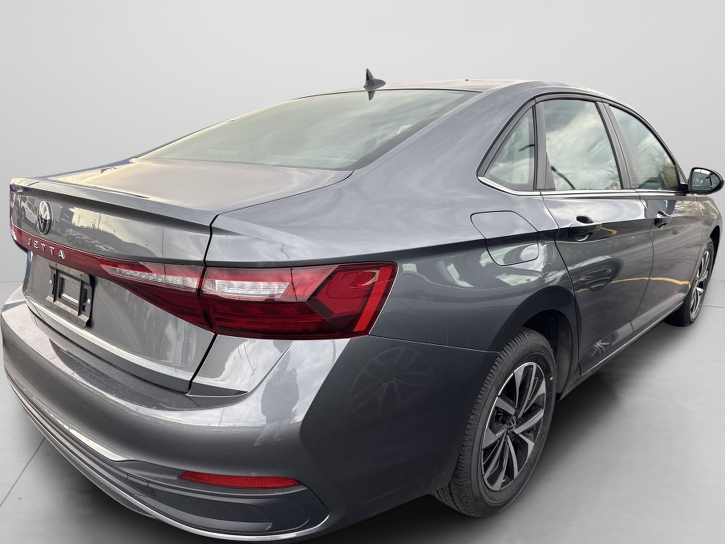 Used 2025 Volkswagen Jetta S FWD image 4