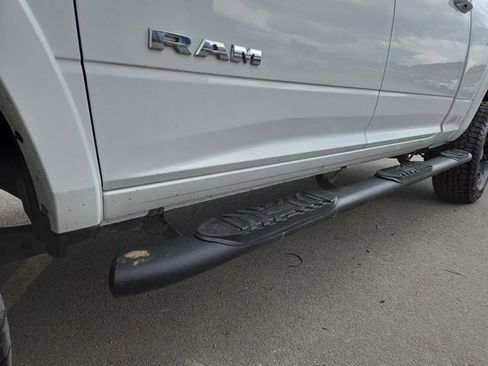 Used 2019 RAM 2500 Laramie AWD/4WD image 9