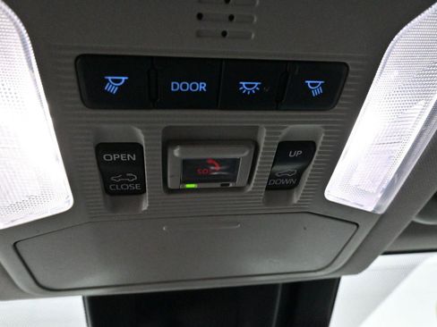 Used 2022 Toyota RAV4 XLE w/ Convenience Package image 29