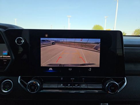 Used 2024 Chevrolet Colorado W/T image 16