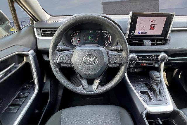 Used 2025 Toyota RAV4 XLE FWD image 8