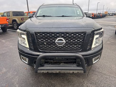 Used 2019 Nissan Titan PRO-4X image 7